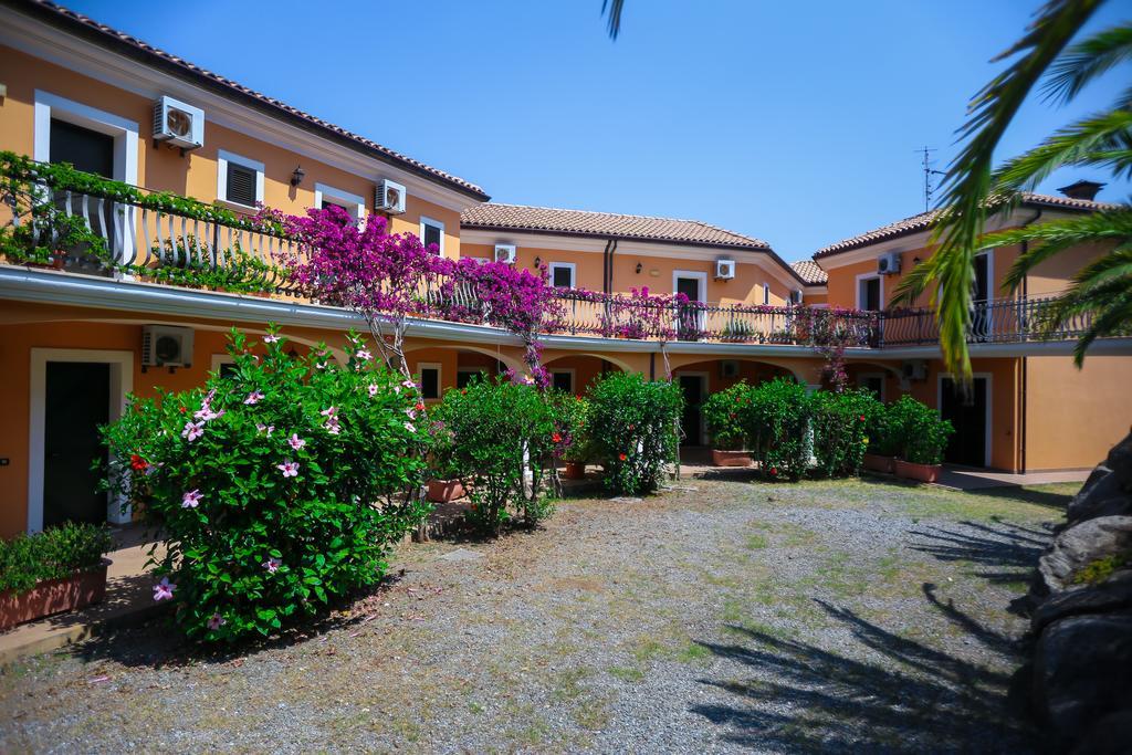 Villaggio Hotel Lido San Giuseppe Briatico Bagian luar foto